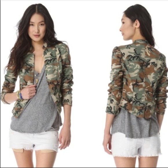 Free People Jackets & Blazers - 🌼 3/$30 Free People Camo Jacket